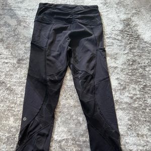 Mesh back lulu leggings